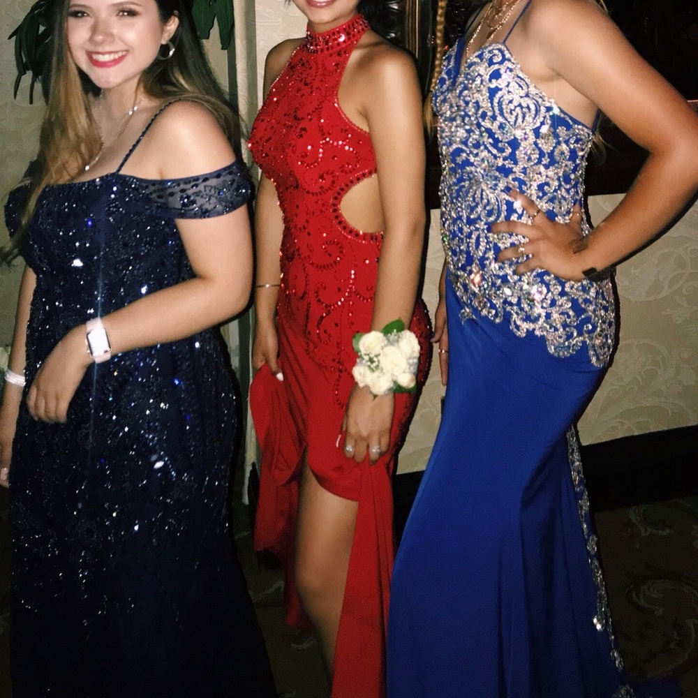 Red prom dress
